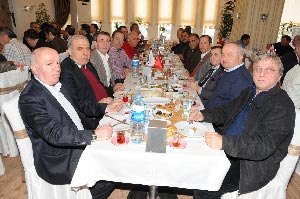 Birlik  mesajları verdi