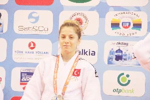 Judoda İlk Madalya Sümeyyeden