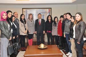 Validen 'çok çalışın' talimatı