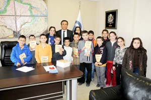 Genç'ten çocuklara 'Canik' kitabı