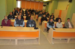 'Elbisenizin soğukluğunu, yüzünüzün sıcaklığı ile giderin'