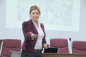 Etkili iletişimde temel nokta pozitif olmak