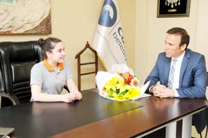 Temsili başkandan ilk talimat 'Okulumuza bilgisiyar alınsın'