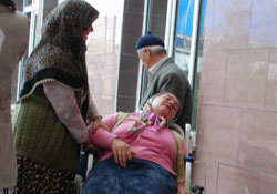 Bisikletli çocuğa kamyonet çarptı