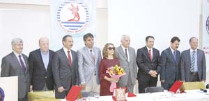 AKADEMİSYENLER İFADE ÖZGÜRLÜĞÜNÜ ANLATTI