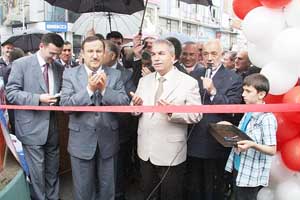 Yağmur bile engelleyemedi