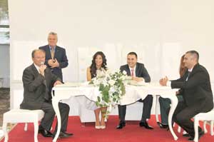 19 Mayıs'da Dünya Evine Girdiler