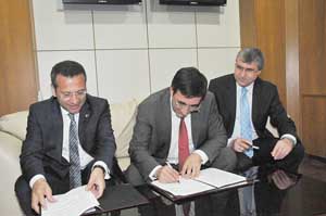 Yeşil Yol'da imzalar atıldı