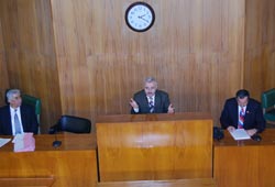 Meclis, "İlle de otopark" dedi