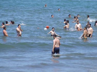 Deniz suyu 15 günde bir analiz edilecek