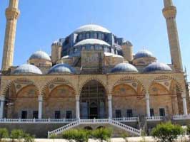 26 yıldır bitirilemiyor