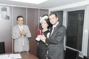 Babalarına en güzel hediyeyi verdiler