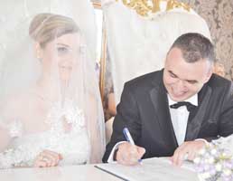 Yeliz ve Sancar'a muhteşem nikah