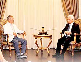 Samsunlu sanatçılardan KKTC Cumhurbaşkanı'na ziyaret