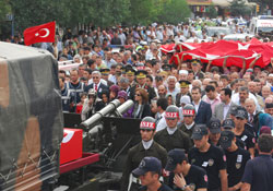 Şehidimizi bağrımıza bastık