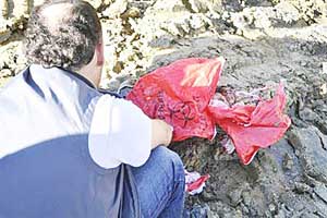 Çöpten ceset parçaları çıktı