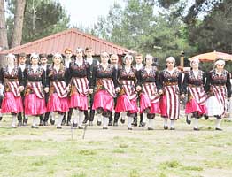FESTİVAL GİBİ ŞENLİK