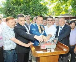 Muhtarlara özel bina