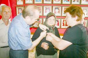ŞEHİT AİLELERİ DERNEĞİNDE ÇİFTE TÖREN