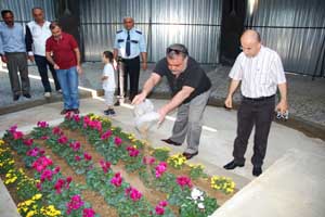 Ahmet Özal: Sözen babamın çöplerle dolu araziye gömülmesini istedi