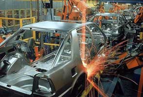 OTOMOBİL ÜRETİMİ YÜZDE 2 DARALDI