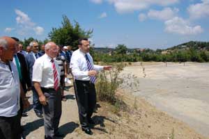 AKSOY DURMAK BİLMİYOR