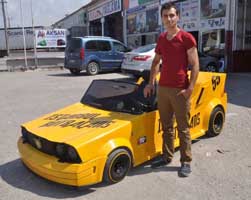 HAYALİNİ GERÇEKLEŞTİRMEK İÇİN MİNİ OTOMOBİL YAPTI