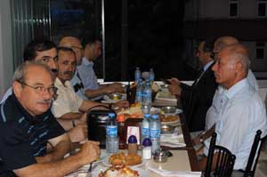 TEKKEKÖY MUHTARLAR DERNEĞİNDEN İFTAR