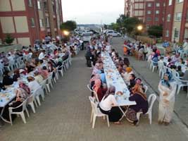 ATAKÖY TOKİ'DE COŞKULU İFTAR