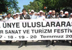 Ünye'de festival coşkusu