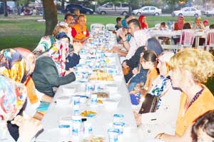 Kimse Yok Mu, hayırseverler ve ihtiyaç sahiplerini buluşturdu