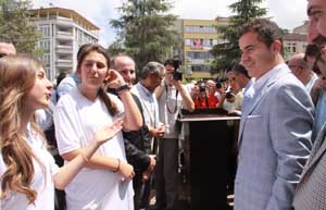 Amozon Kızlar  Atış Poligonu İstiyor