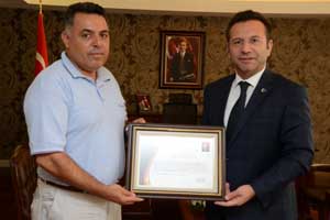 VALİ AKSOYDAN'DAN İL JANDARMA KOMUTANI'NA BAŞARI BELGESİ
