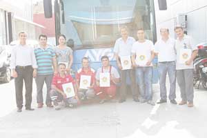 DİPLOMALARINI ALDILAR