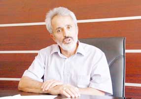 ÇOK EMEK HARCIYORUZ AZ BAŞARILI OLUYORUZ
