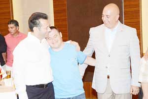 AKSOY YANLIZ BIRAKMADI