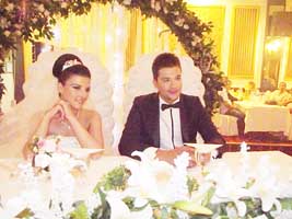 ALTUNKAYNAK VE ARI AİLELERİNİN MUTLU GÜNÜ...