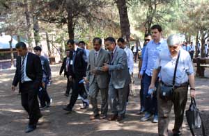 TEKİNE MİSAFİR OLDULAR