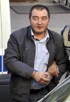 UYUŞTURUCUDAN YAKALANDI, HAPİS CEZASI OLDUĞU ORTAYA ÇIKTI