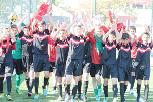 U14 takımı Gümüşhaneye gol yağdırdı 8-0