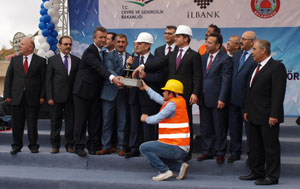 Çifte bakanlı temel atma töreni