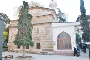 Yıktı hala yapmadı!