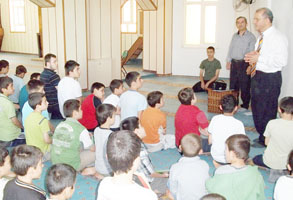 Kur'an kursu hizmetleri vatandaşın ayağına kadar götürülüyor