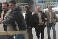 Esrar ele geçirildi