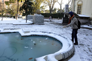 SAMSUN'DA SÜS HAVUZU DONDU