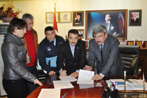 BAŞKAN EDİS İŞÇİŞİNİ SEVİNDİRDİ