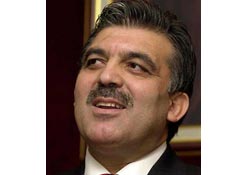 Gül iki kanunu da onayladı