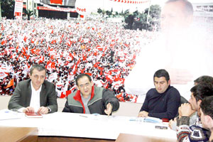 'Halkımız AK Parti'yi ailesi olarak görüyor'