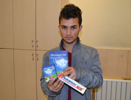 Masaj aletine niyet etti diş macunu kısmeti oldu