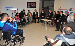 Başkan Demirhan'dan Yaşam Merkezi'ne Övgü